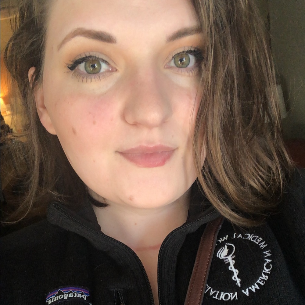 Meet your Posher, Maeve